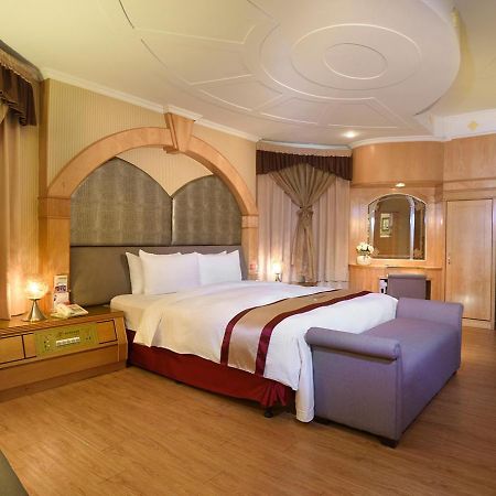 Natoli Motel Tainan Luaran gambar