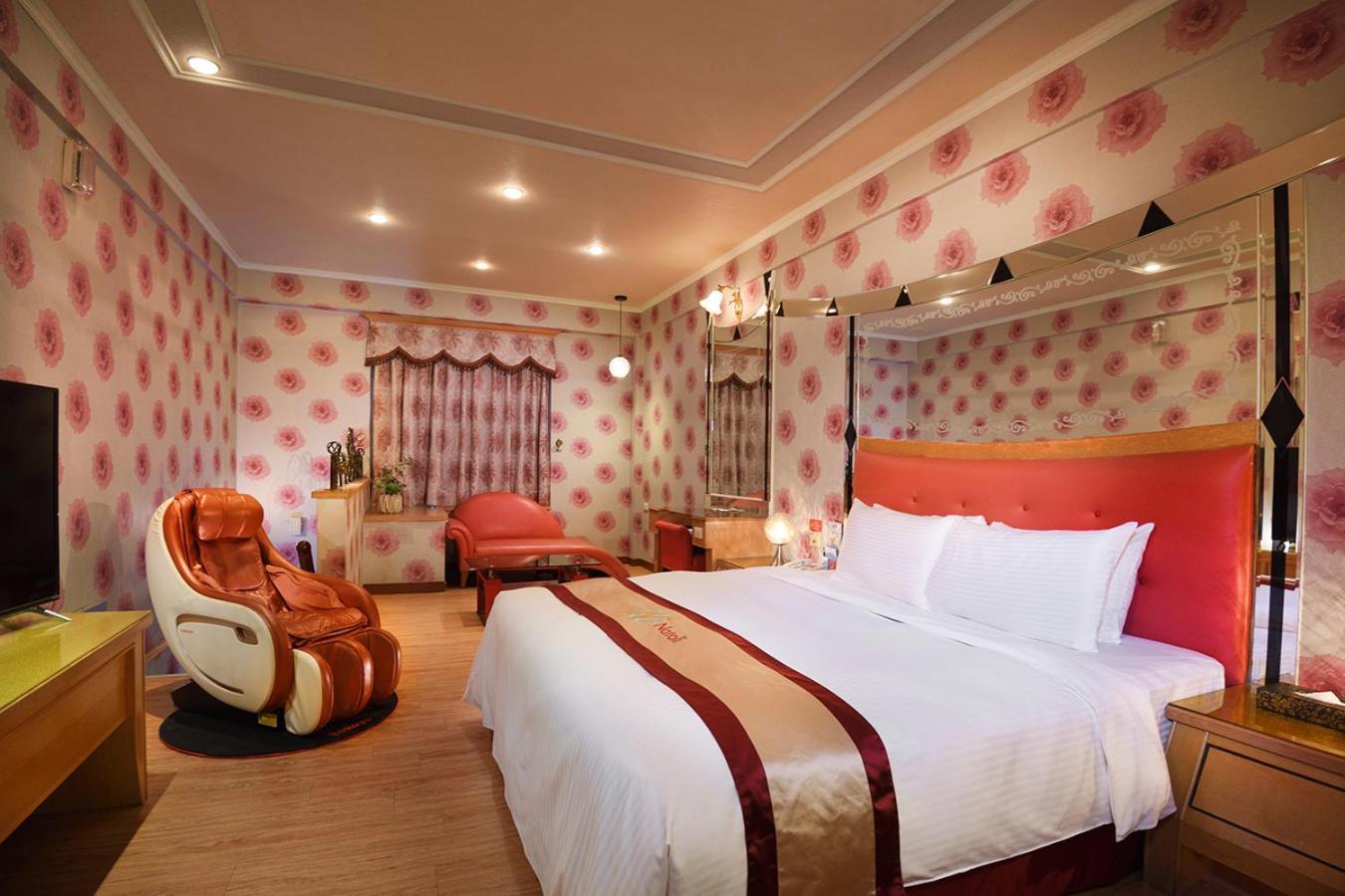 Natoli Motel Tainan Luaran gambar