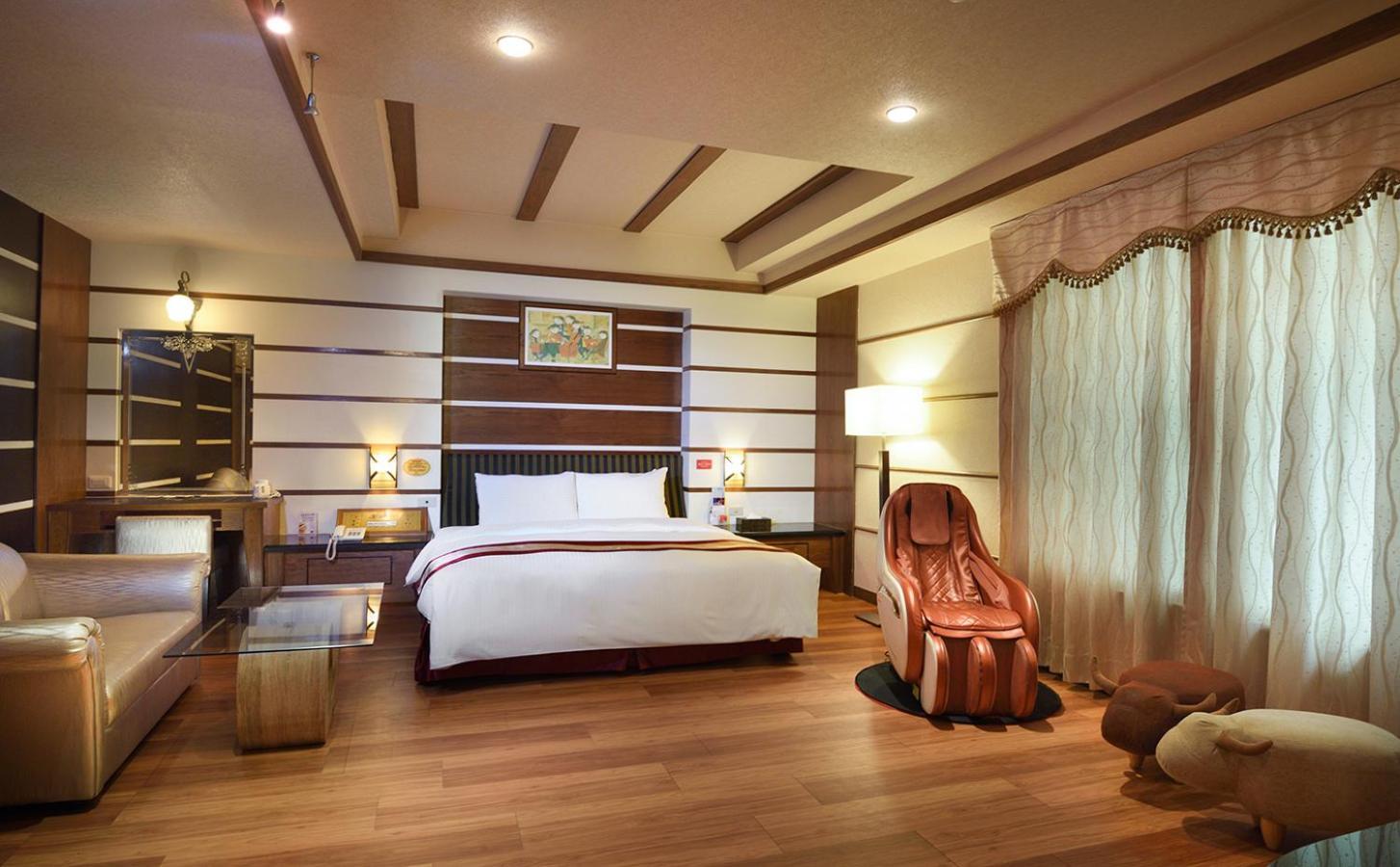Natoli Motel Tainan Luaran gambar