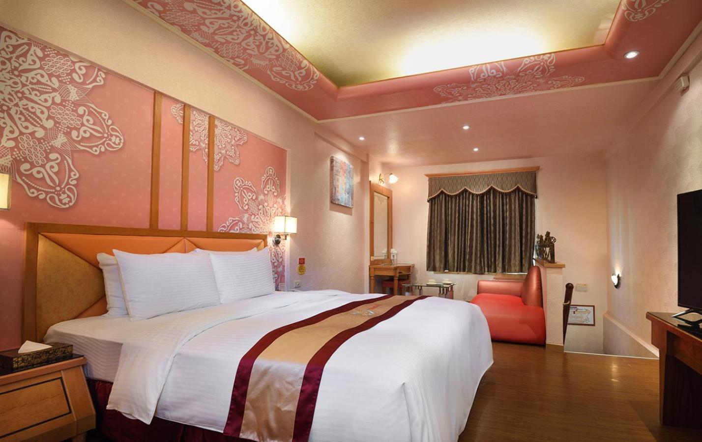 Natoli Motel Tainan Luaran gambar